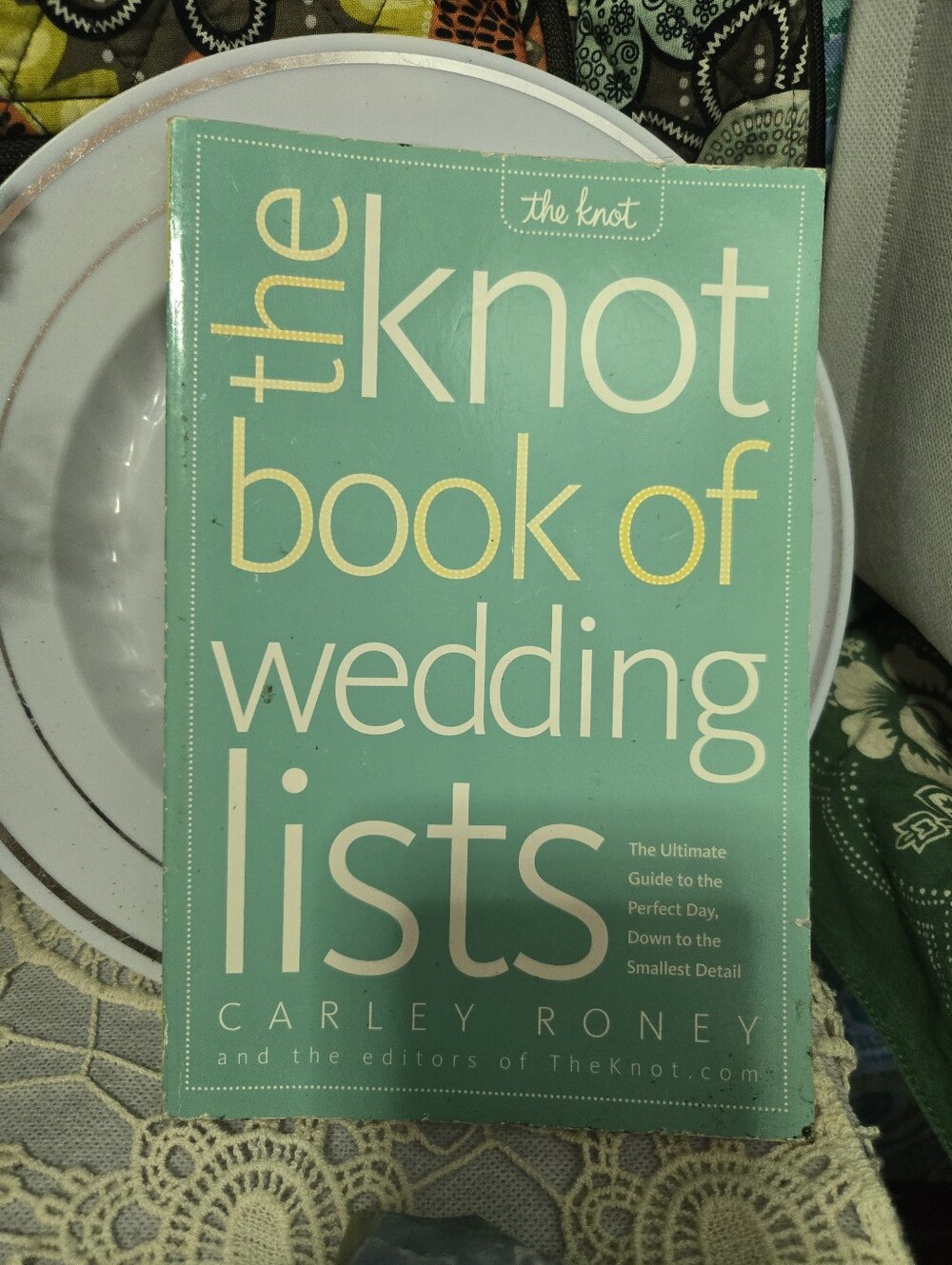 4/$15 The Knot Book of Wedding Lists by Carley Roney Wedding Planning Guide